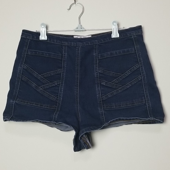 🎁 Free People high waisted dark wash hot pants - Picture 1 of 6